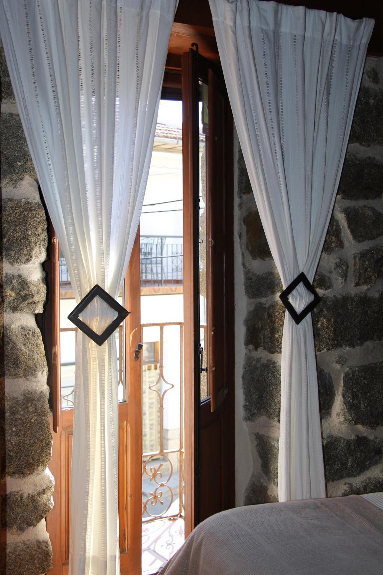 El Balconcillo Del Alberche Villa Navaluenga Buitenkant foto
